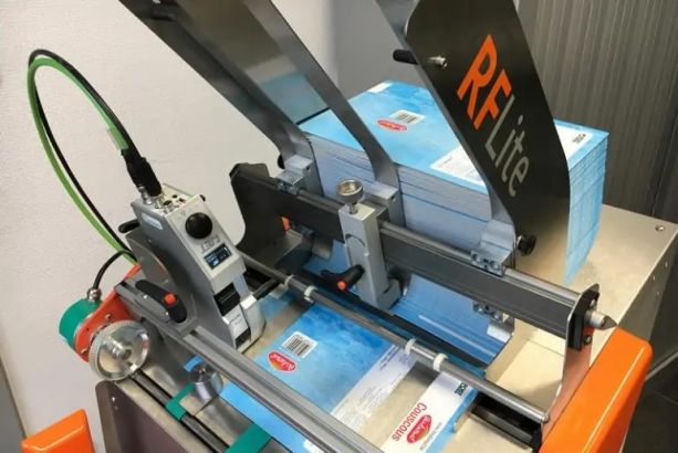 Streamlined RF-Lite fully automatic paging machine